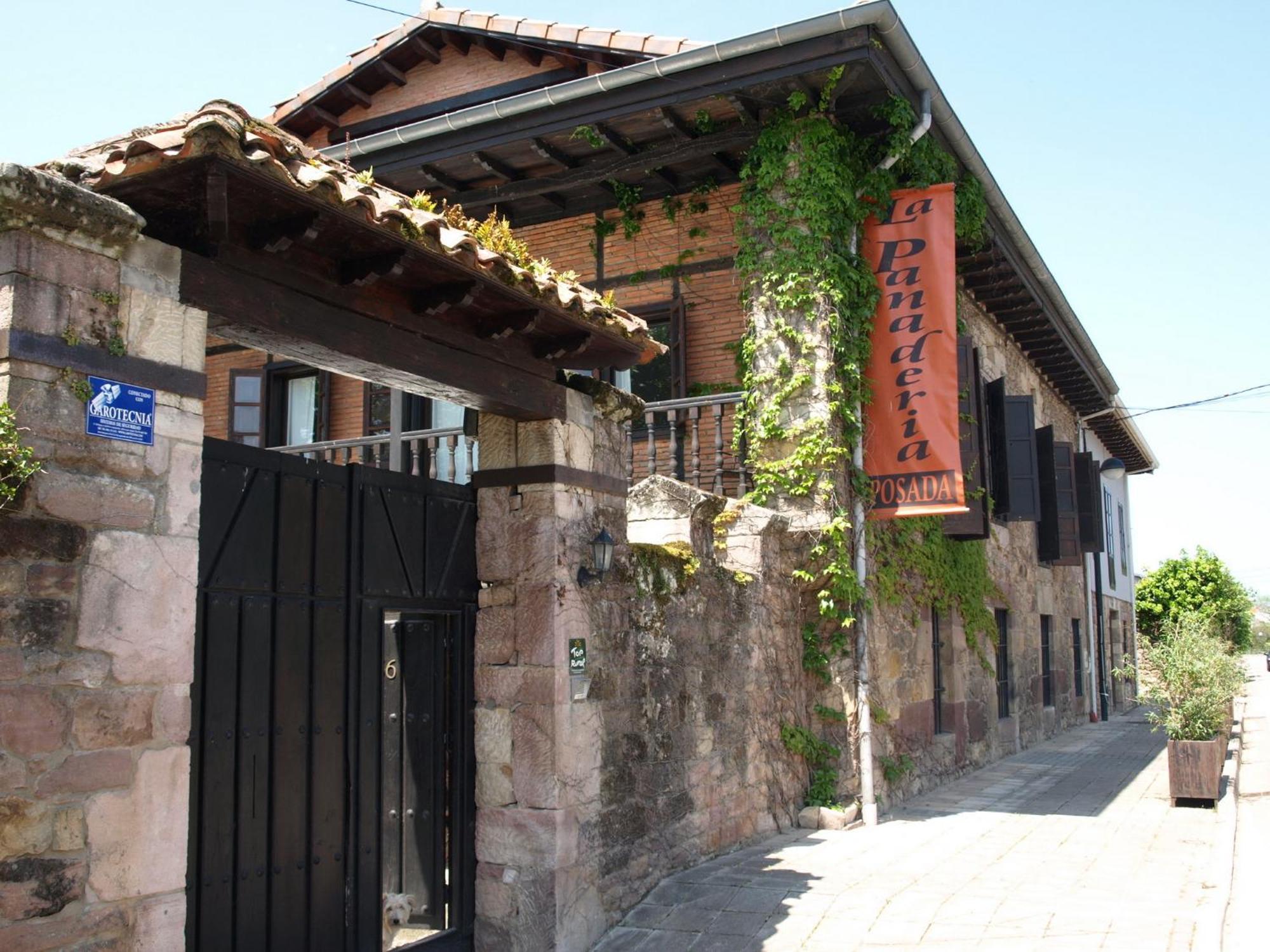 Posada La Panaderia De Castaneda Villabanez  Экстерьер фото